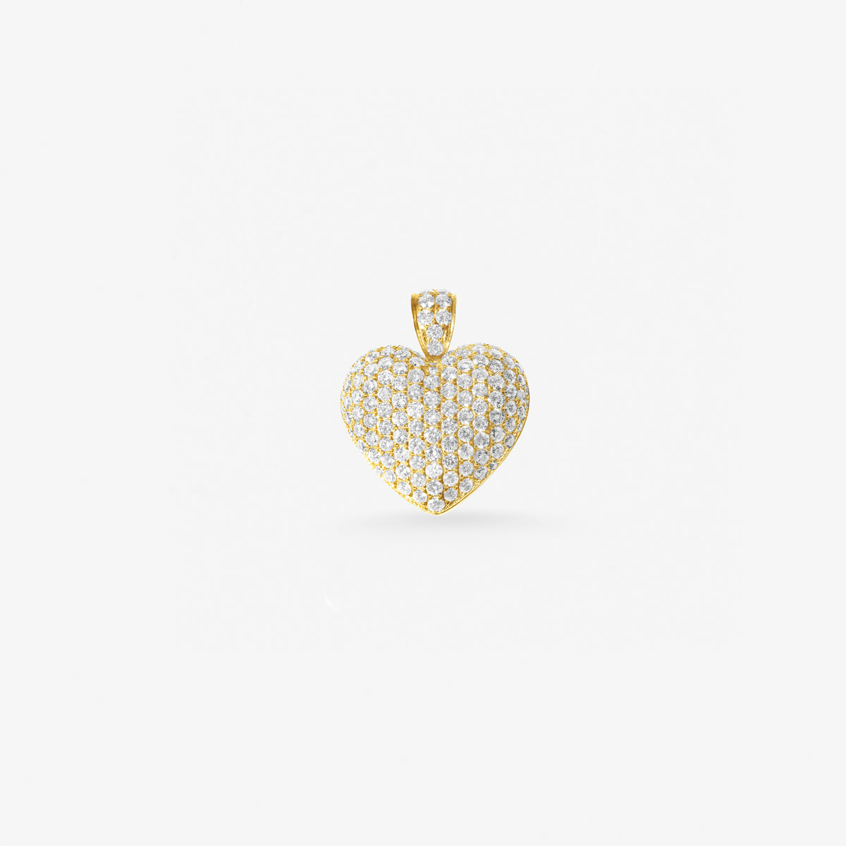 Peter Marco 18k yellow gold heart cut diamond pendant, detail view