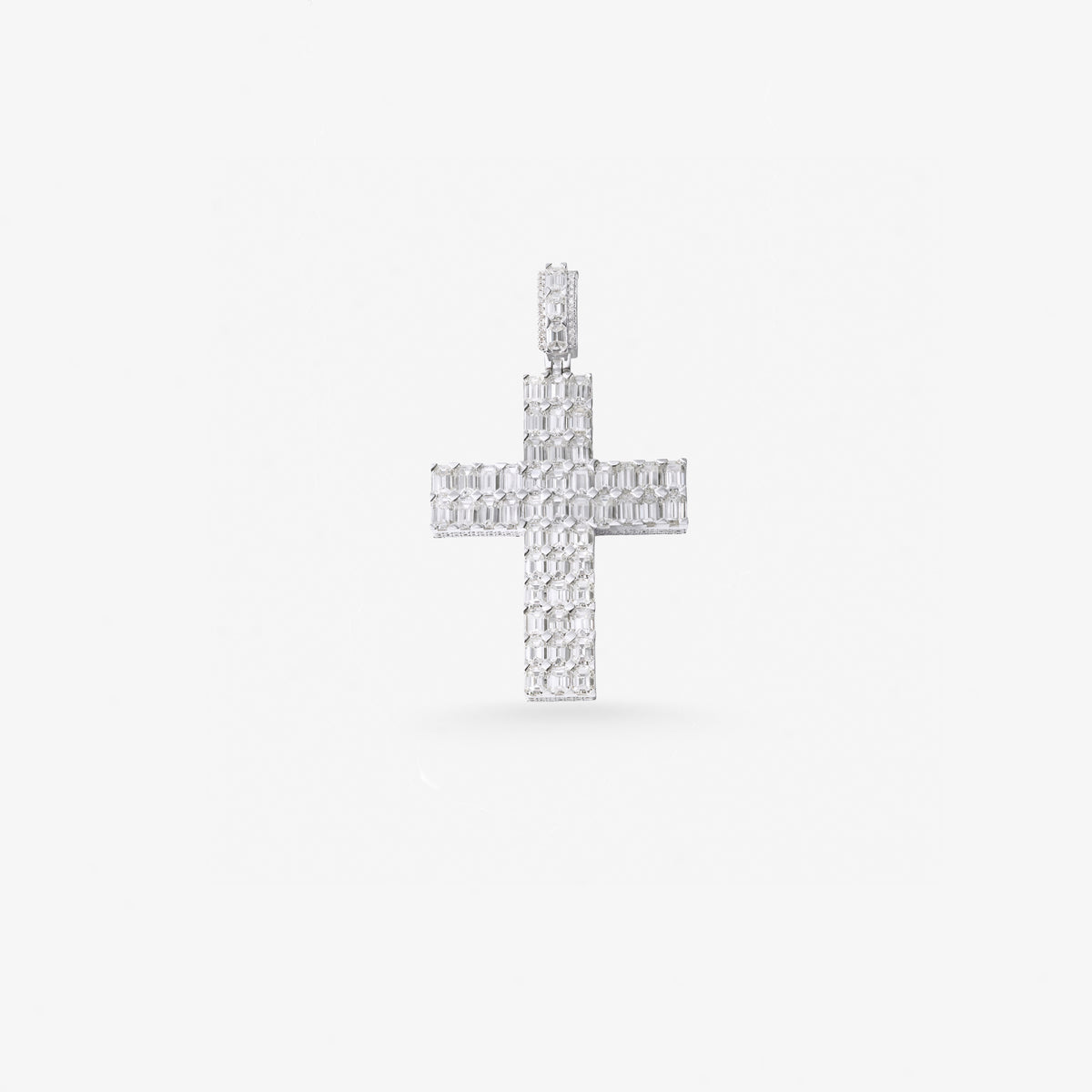 Peter Marco 18k white gold baguette cut diamond cross pendant, detail view