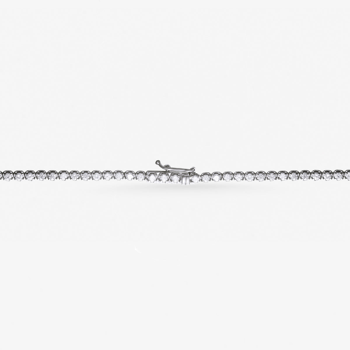 Peter Marco 18k white gold bezel set round cut diamond necklace, clasp view