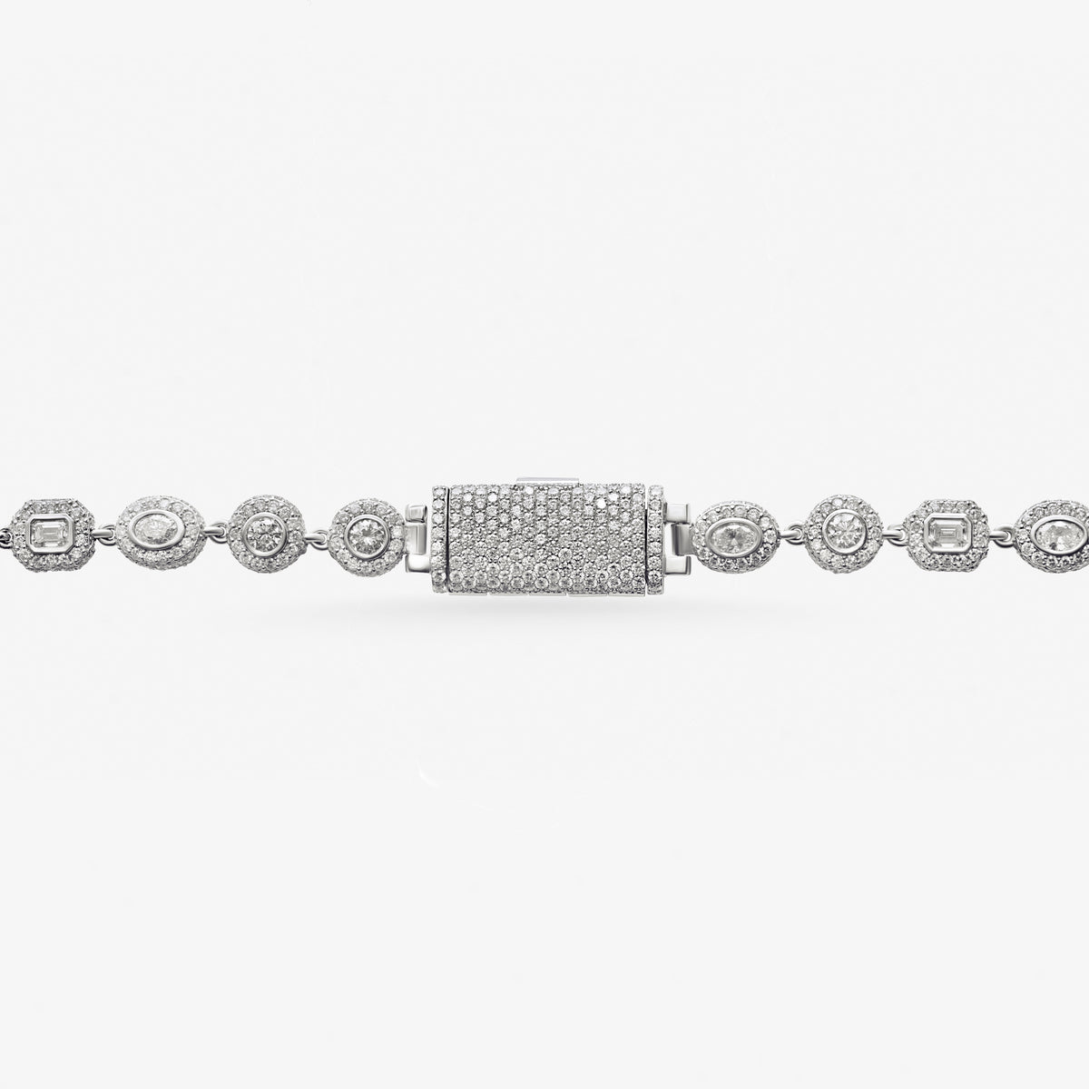 Peter Marco 18k white gold emerald and oval cut diamond necklace, clasp view