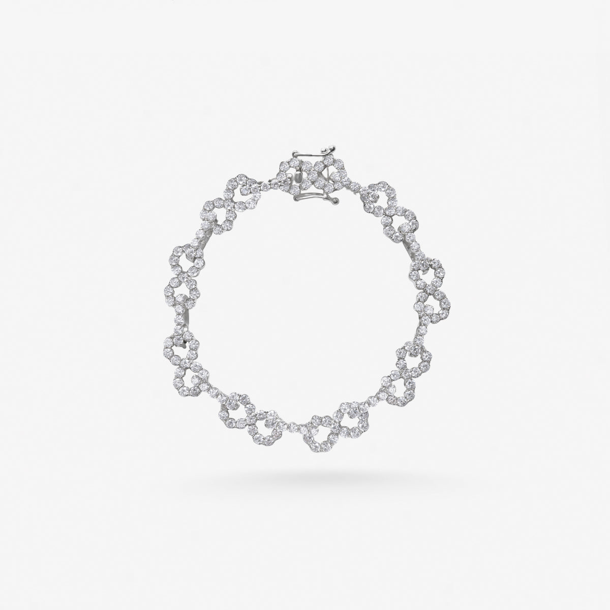 Peter Marco 18k white gold round cut diamond infinity link bracelet