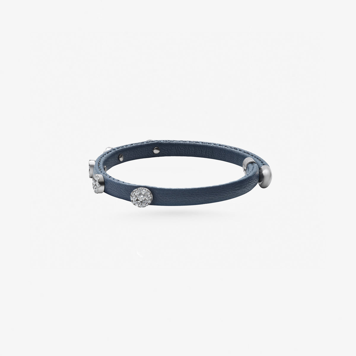Peter Marco 18k white gold round cut diamond leather bracelet, detail view