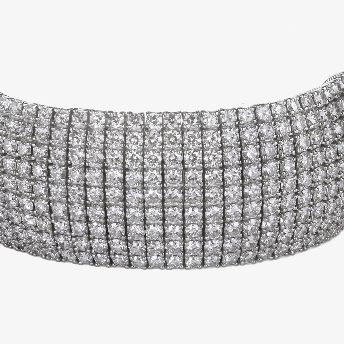 Peter Marco 18k white gold round cut diamond pavé bangle, detail view