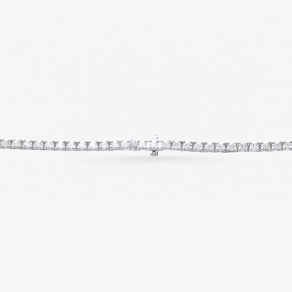 Peter Marco 18k white gold round cut marquise cut and baguette cut diamond lariat necklace, clasp view