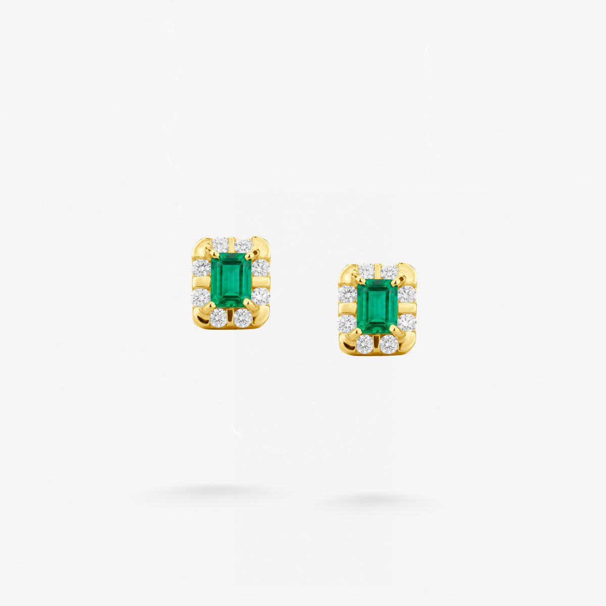 Peter Marco 18k yellow gold emerald cut green gemstone and round diamond stud earrings