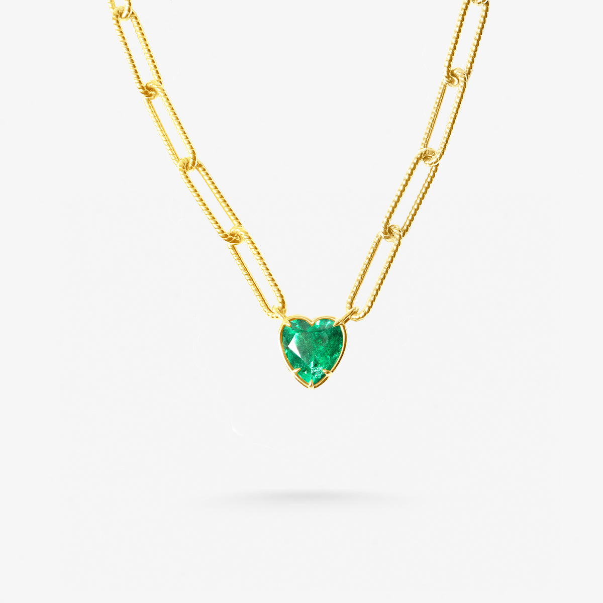 Peter Marco 18k yellow gold heart shape emerald pendant