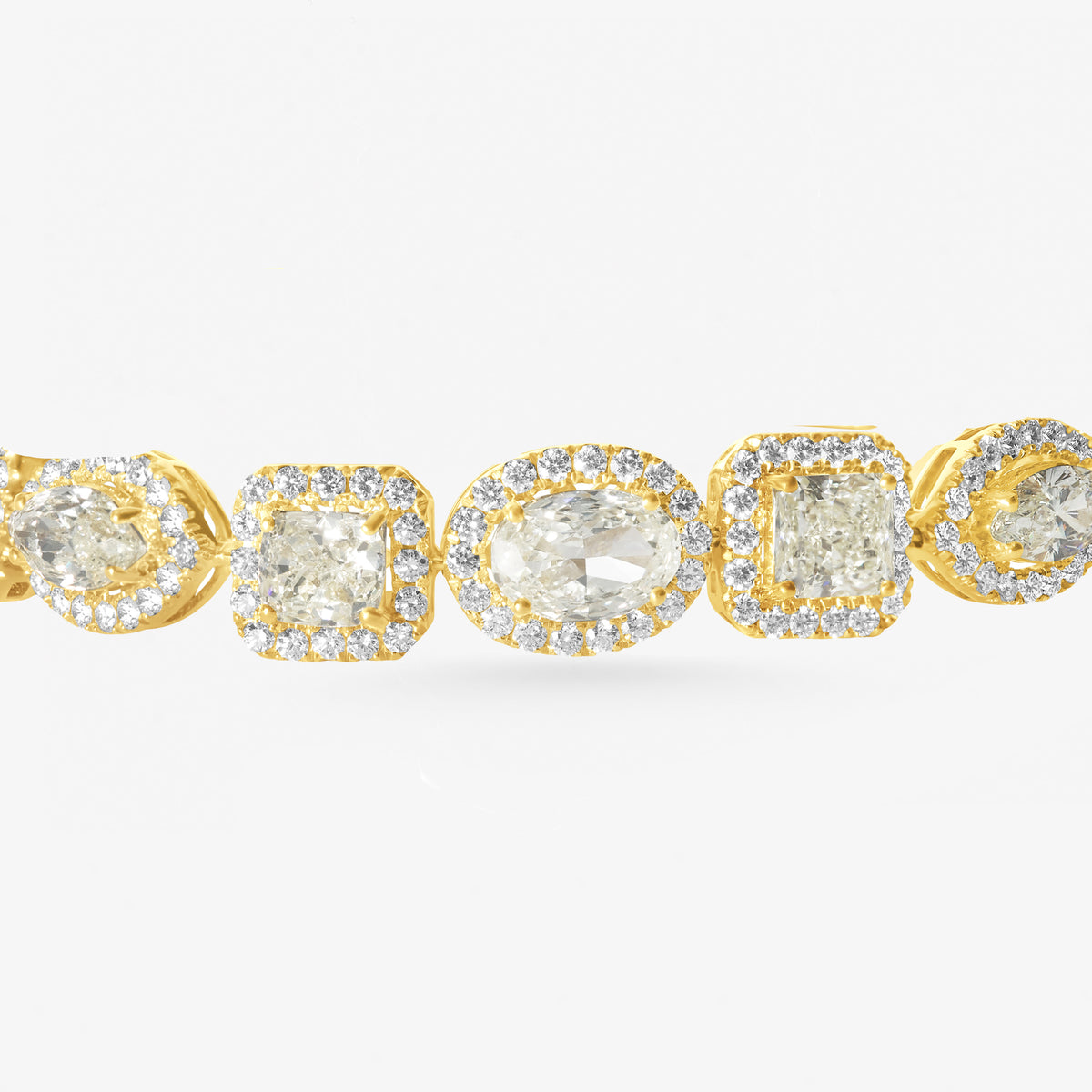 Peter Marco 18k yellow gold oval and cushion cut diamond bracelet, detail view