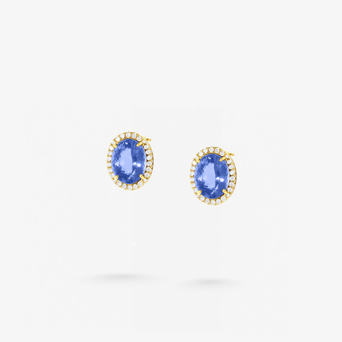 Peter Marco 18k yellow gold oval blue sapphire and round cut diamond stud earrings