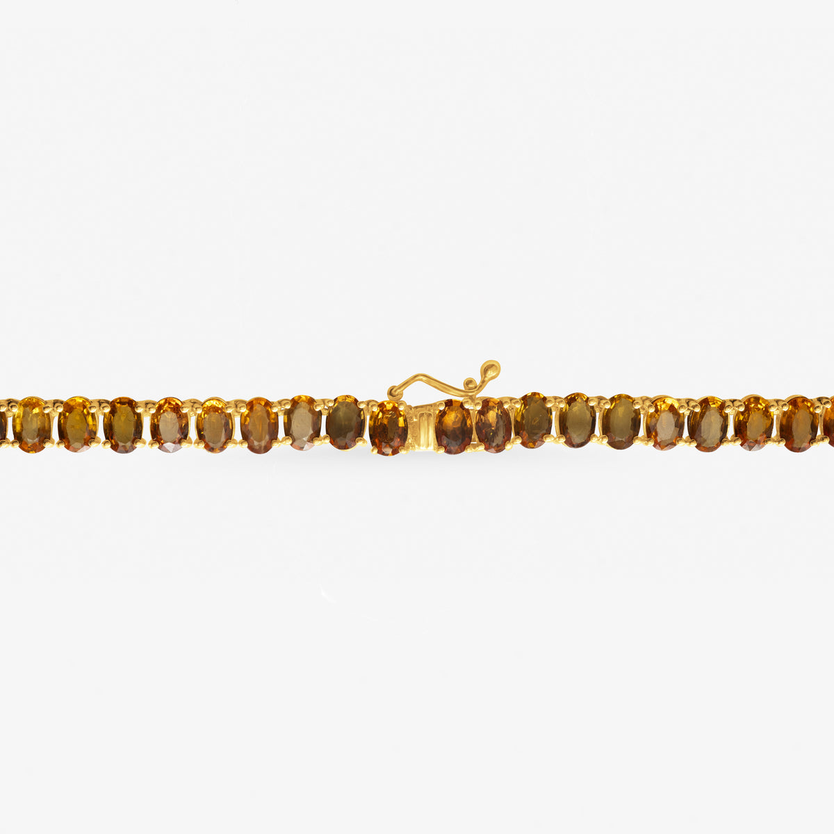 Peter Marco 18k yellow gold oval cut spessartite garnet and diamond necklace, clasp view