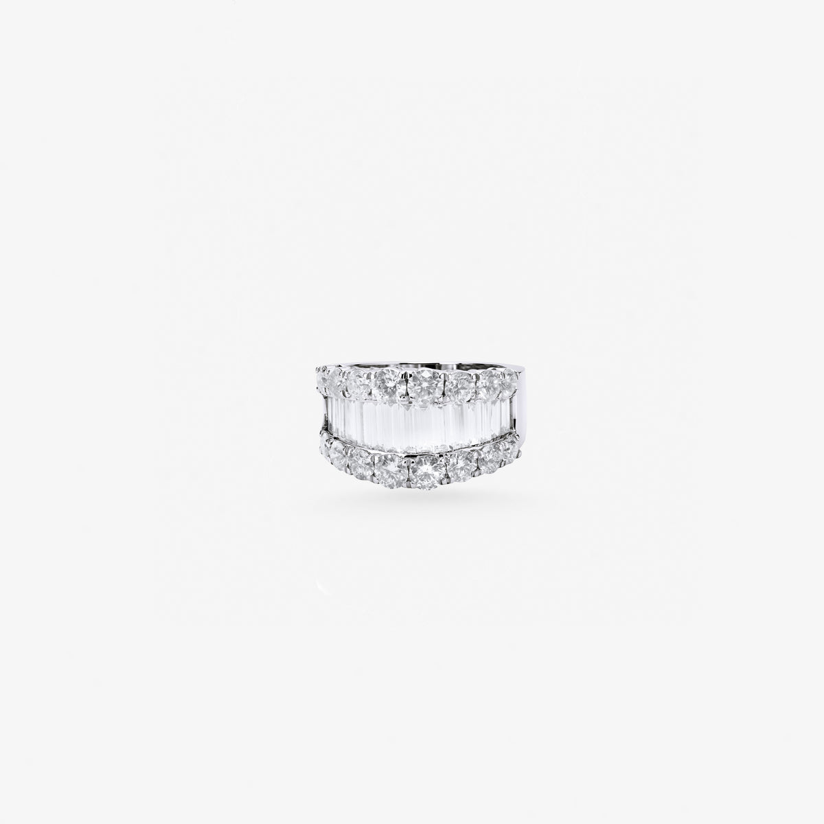 Peter Marco baguette and round cut diamond band ring