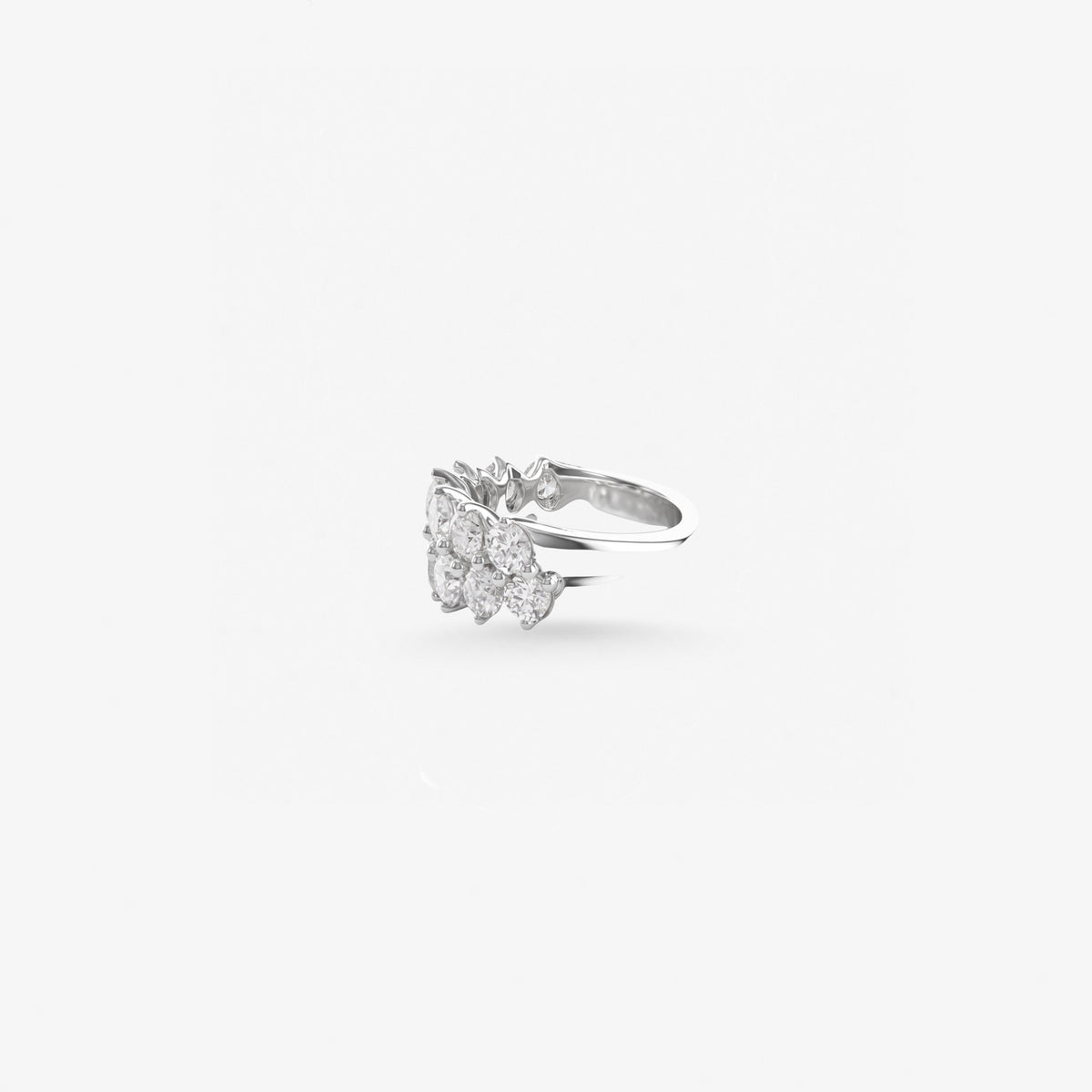 Peter Marco round cut diamond ring, side view